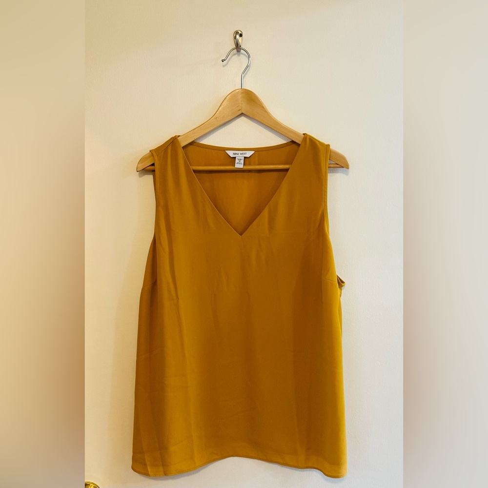 Nine West Mustard Gold Sleeveless Blouse, 1X, NWOT